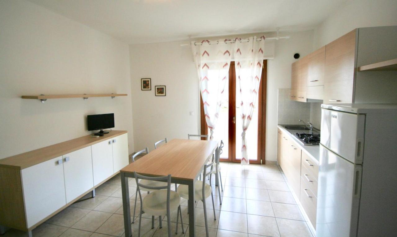 Ba- Tintoretto Apartments - Lignano Sabbiadoro Ngoại thất bức ảnh